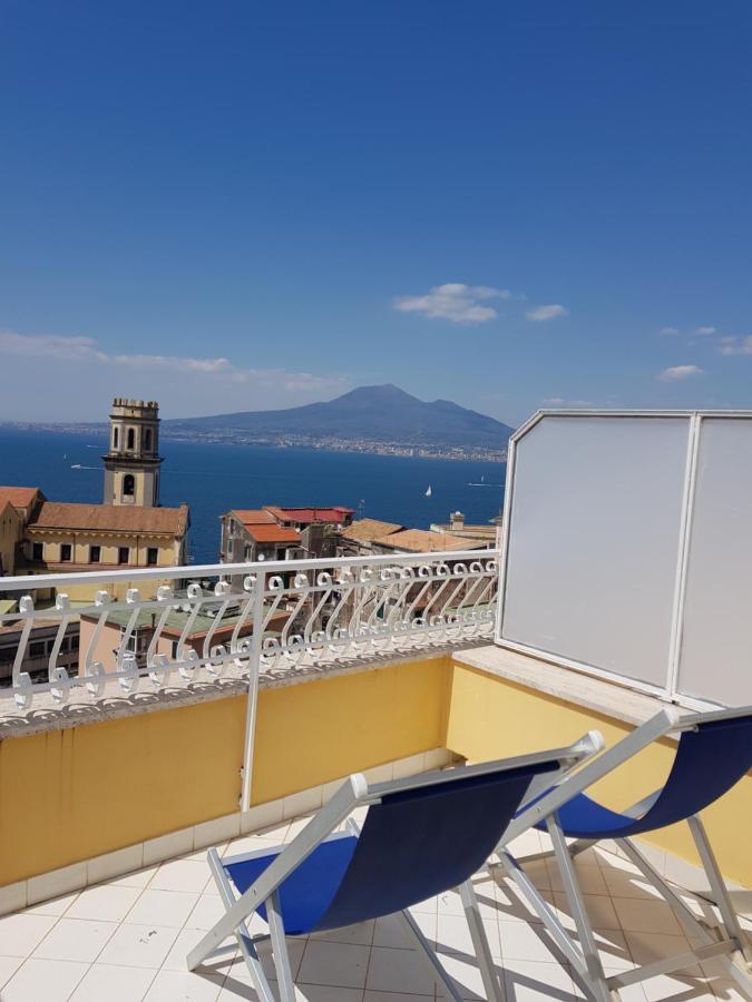 Hotel Lucia Castellammare di Stabia Bagian luar foto